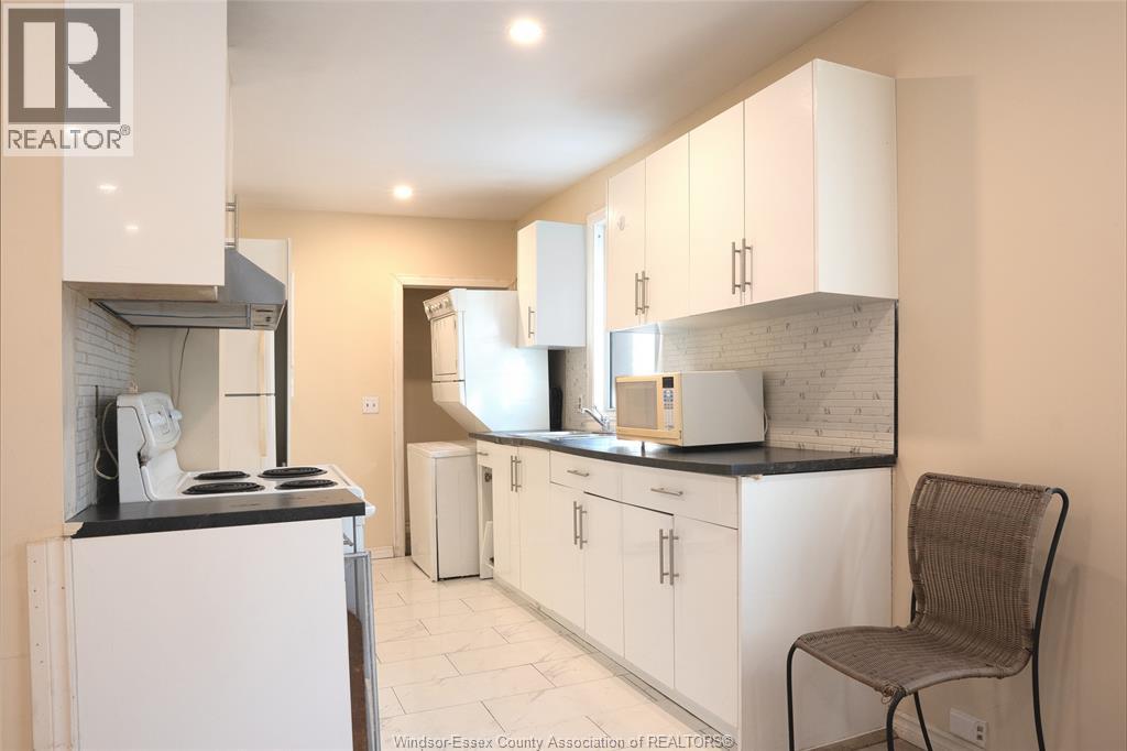 1025 Curry Avenue, Windsor, Ontario N9B 2A6 - Photo 6 - 25027685