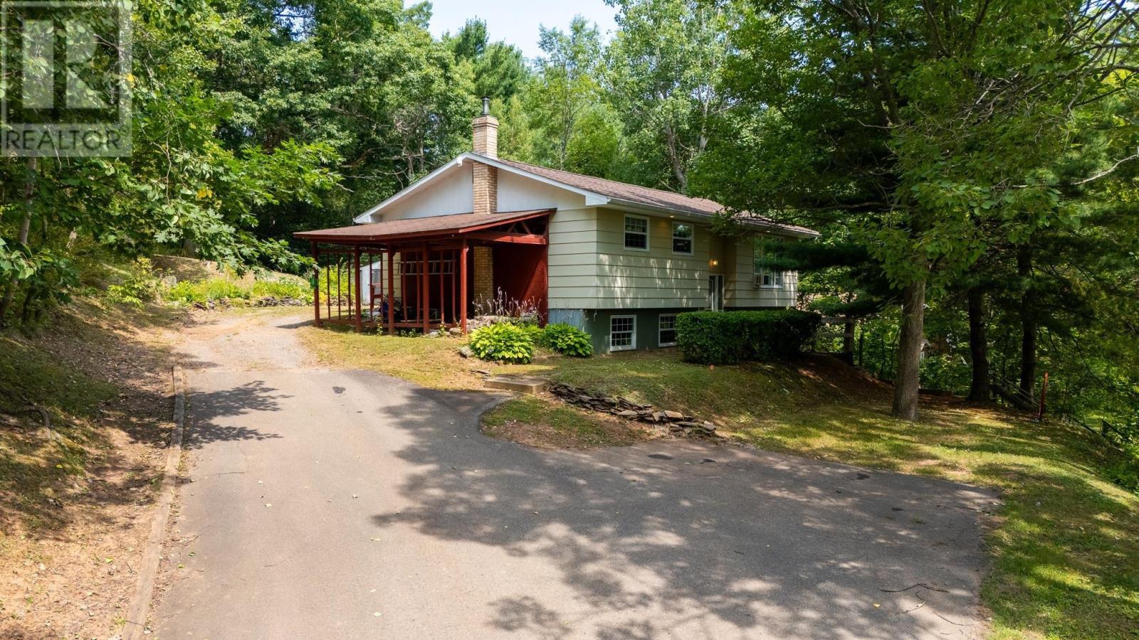 82 Highbury Road, New Minas, Nova Scotia  B4N 3P7 - Photo 1 - 202519705