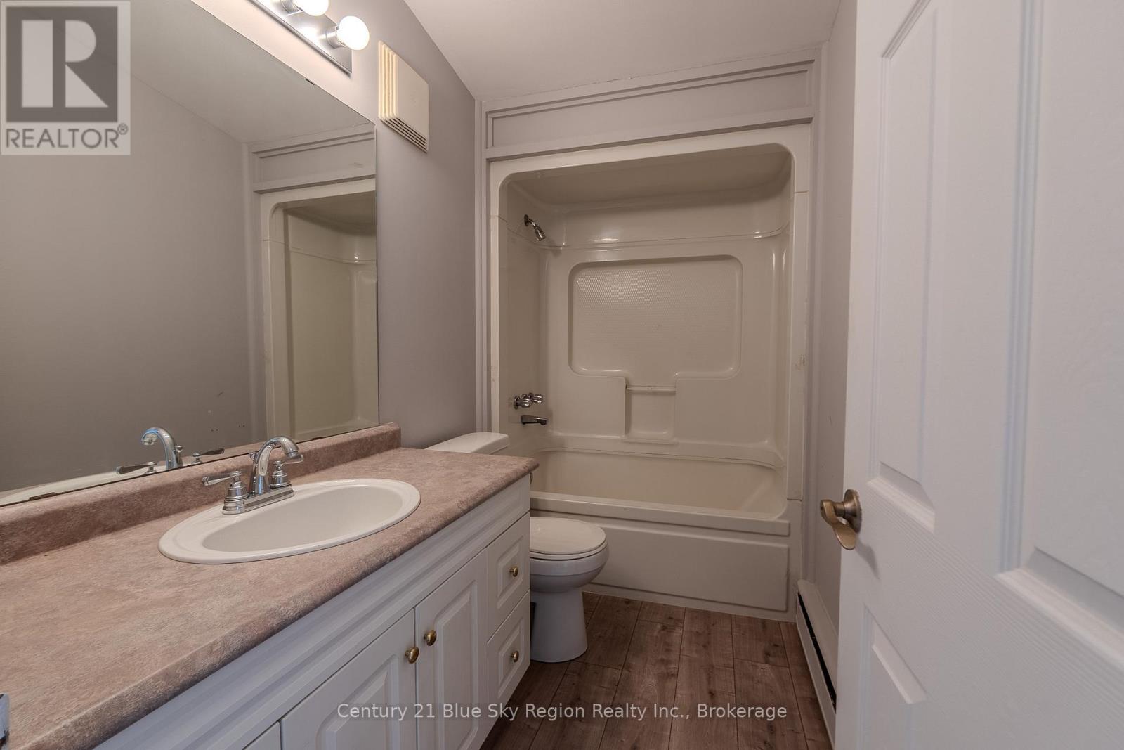 1083 Metcalfe Street, North Bay, Ontario  P1B 2R2 - Photo 19 - X12507736