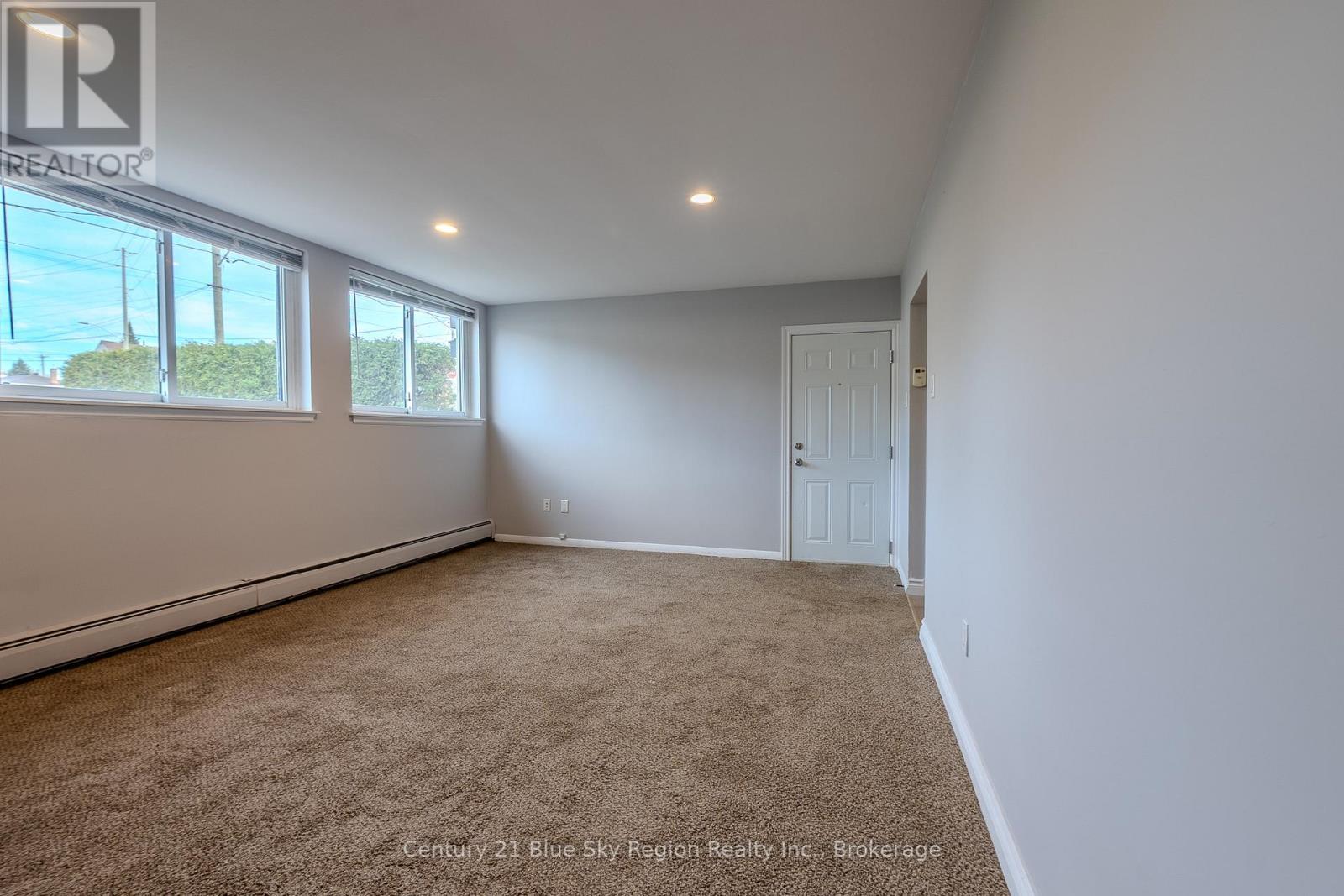 1083 Metcalfe Street, North Bay, Ontario  P1B 2R2 - Photo 27 - X12507736