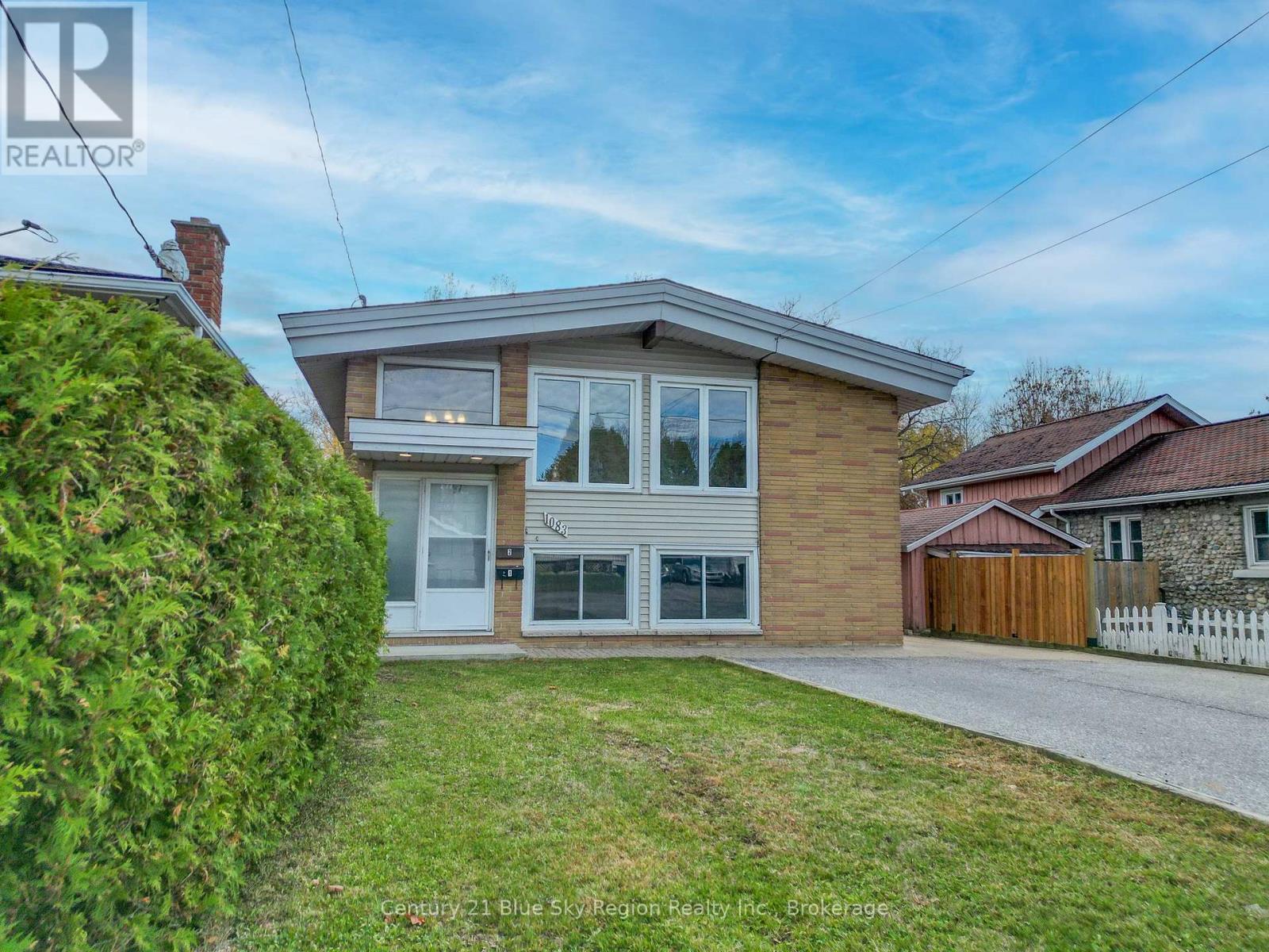 1083 Metcalfe Street, North Bay, Ontario  P1B 2R2 - Photo 3 - X12507736