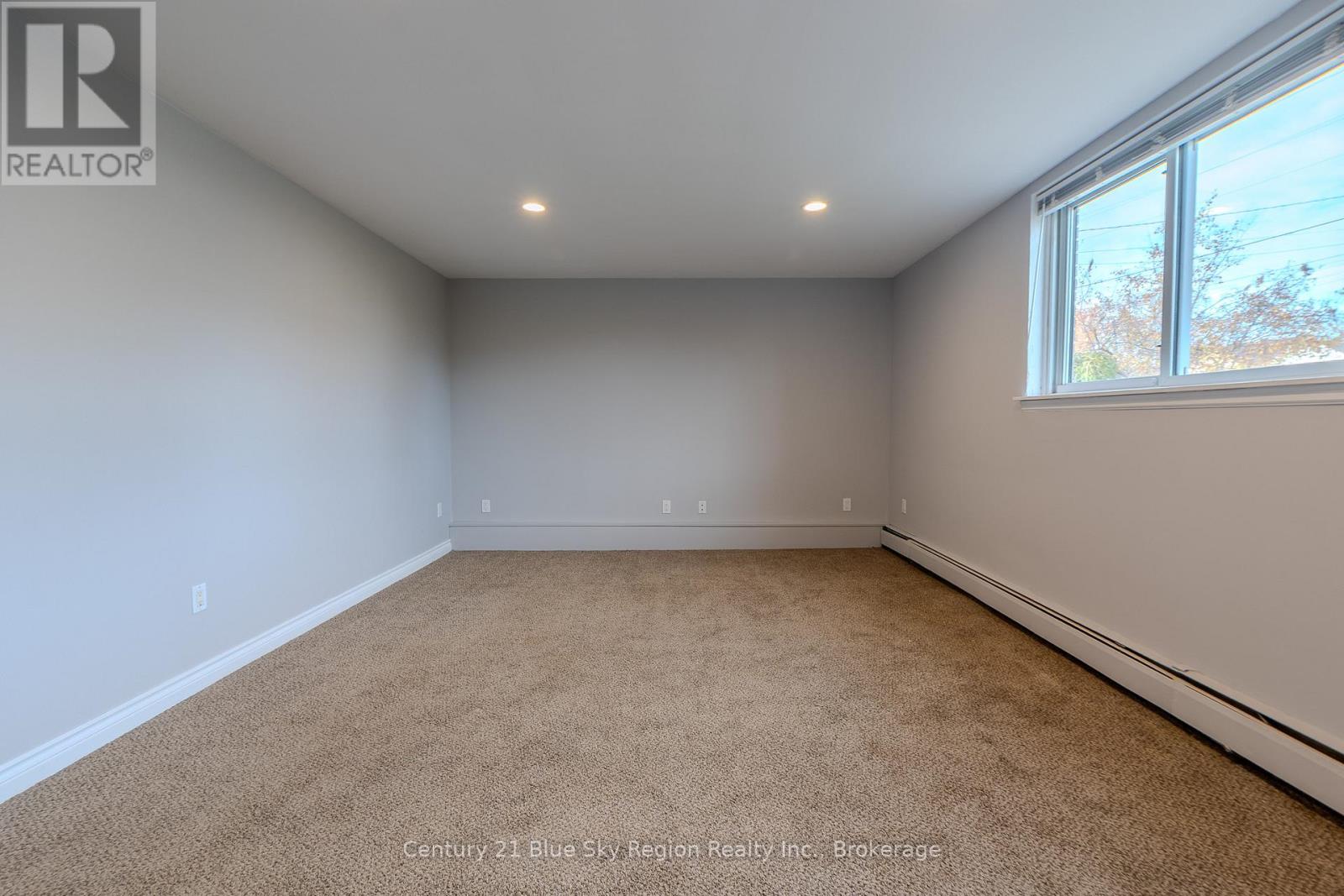 1083 Metcalfe Street, North Bay, Ontario  P1B 2R2 - Photo 30 - X12507736