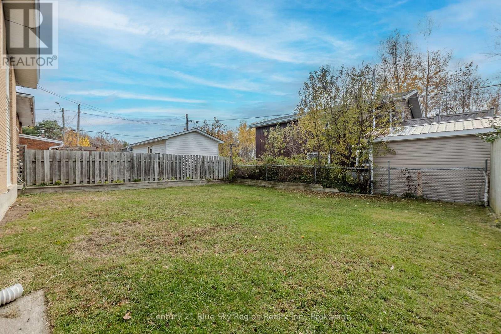 1083 Metcalfe Street, North Bay, Ontario  P1B 2R2 - Photo 40 - X12507736