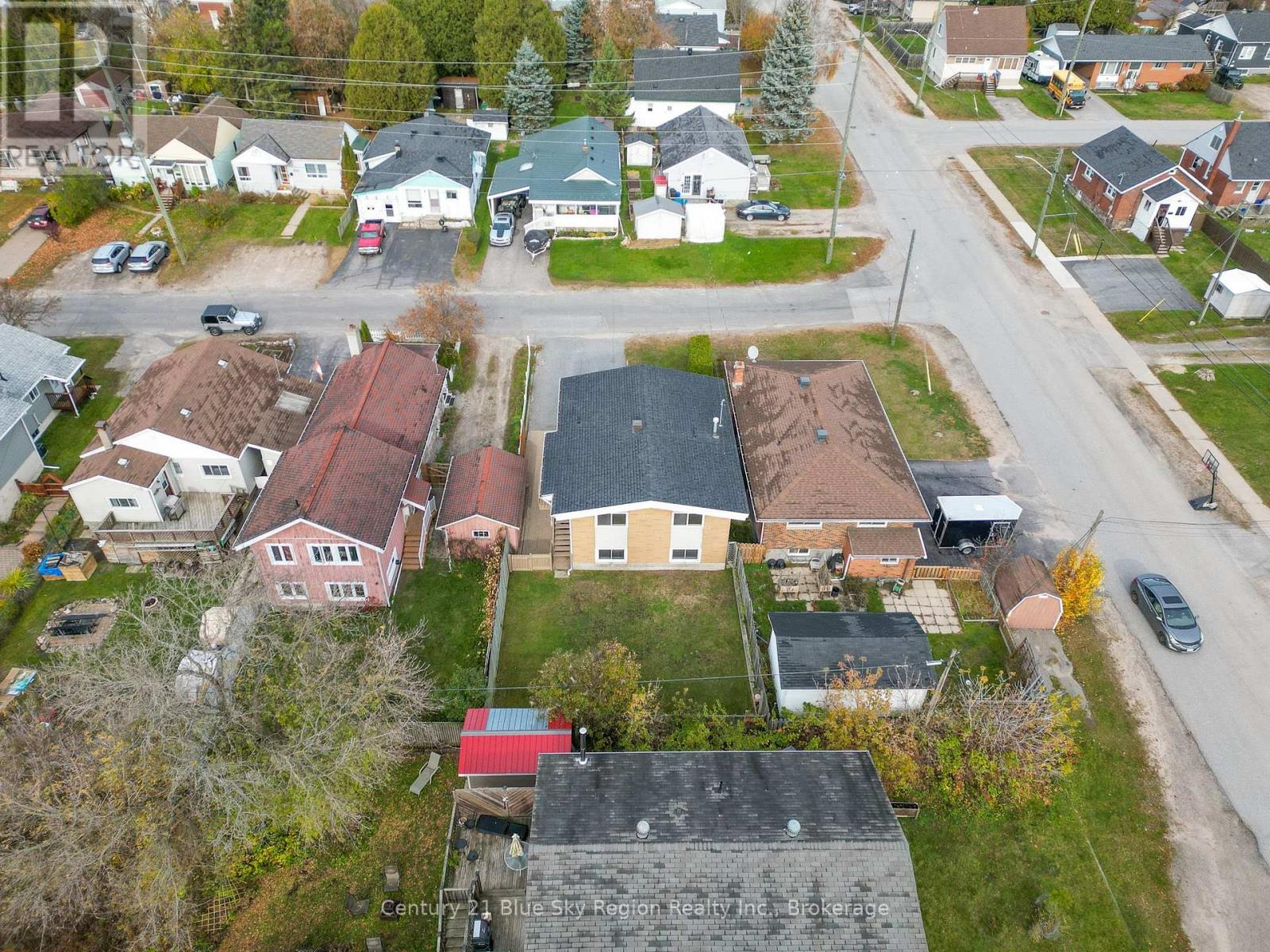 1083 Metcalfe Street, North Bay, Ontario  P1B 2R2 - Photo 41 - X12507736