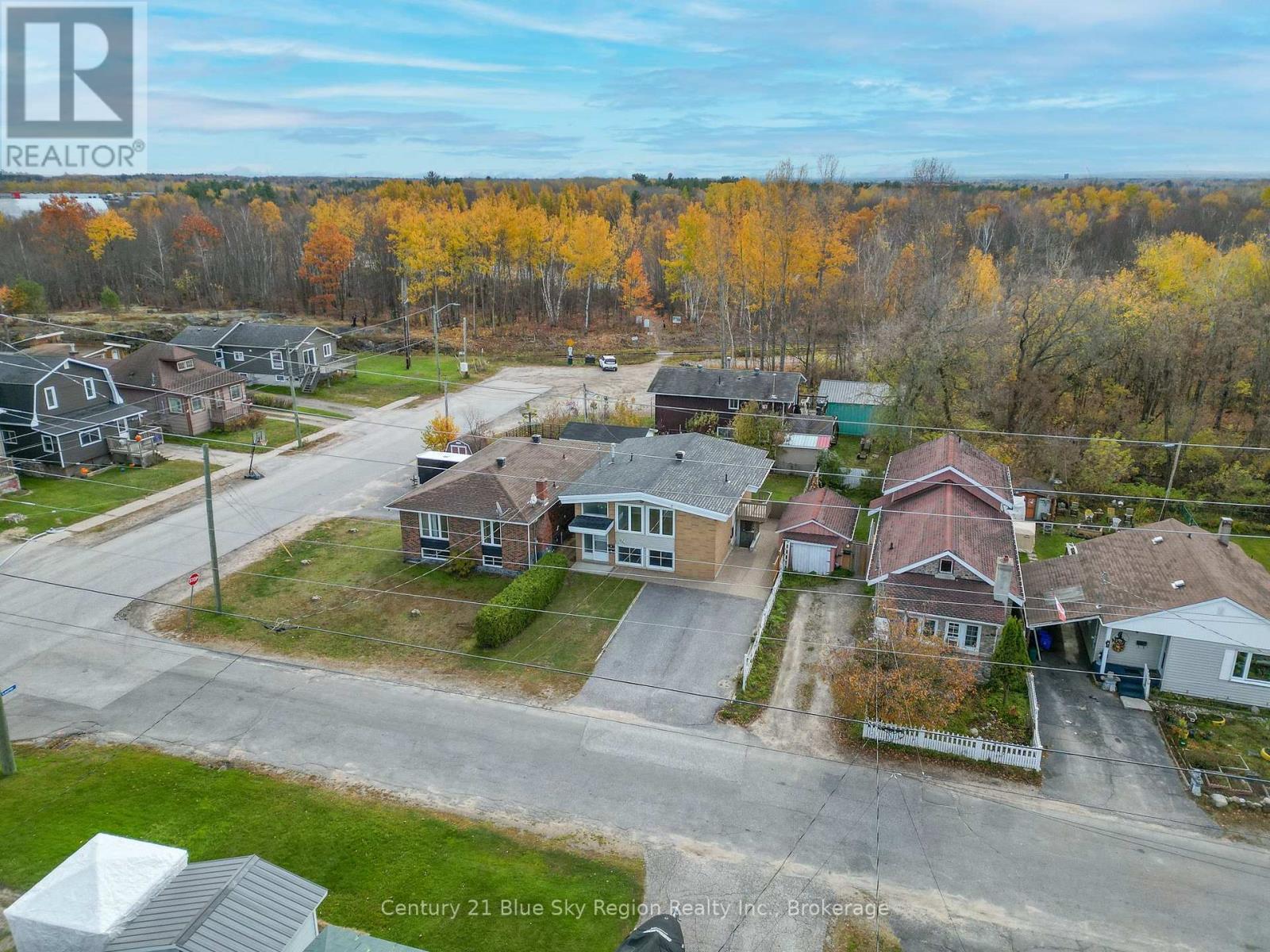 1083 Metcalfe Street, North Bay, Ontario  P1B 2R2 - Photo 45 - X12507736