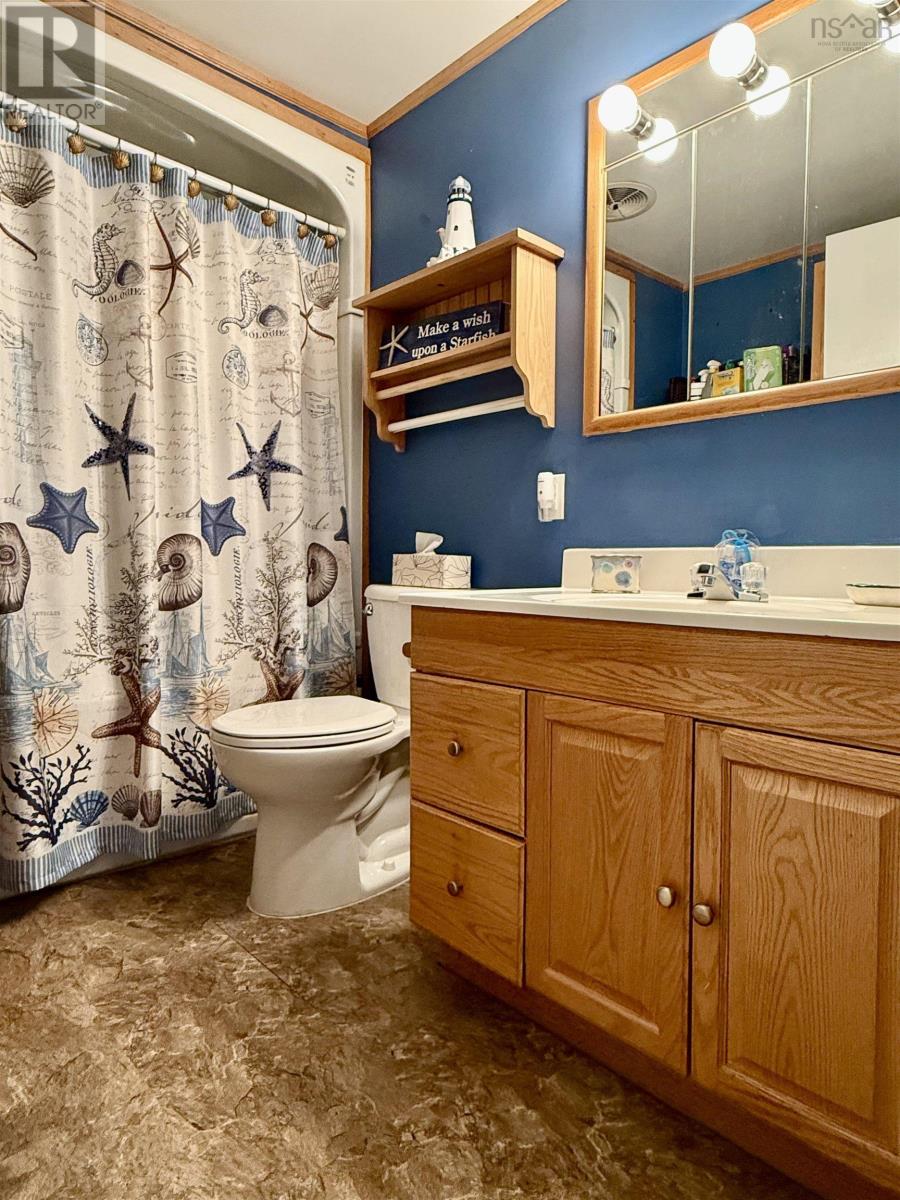 101 Annapolis Road, Shelburne, Nova Scotia  B0T 1W0 - Photo 14 - 202523606