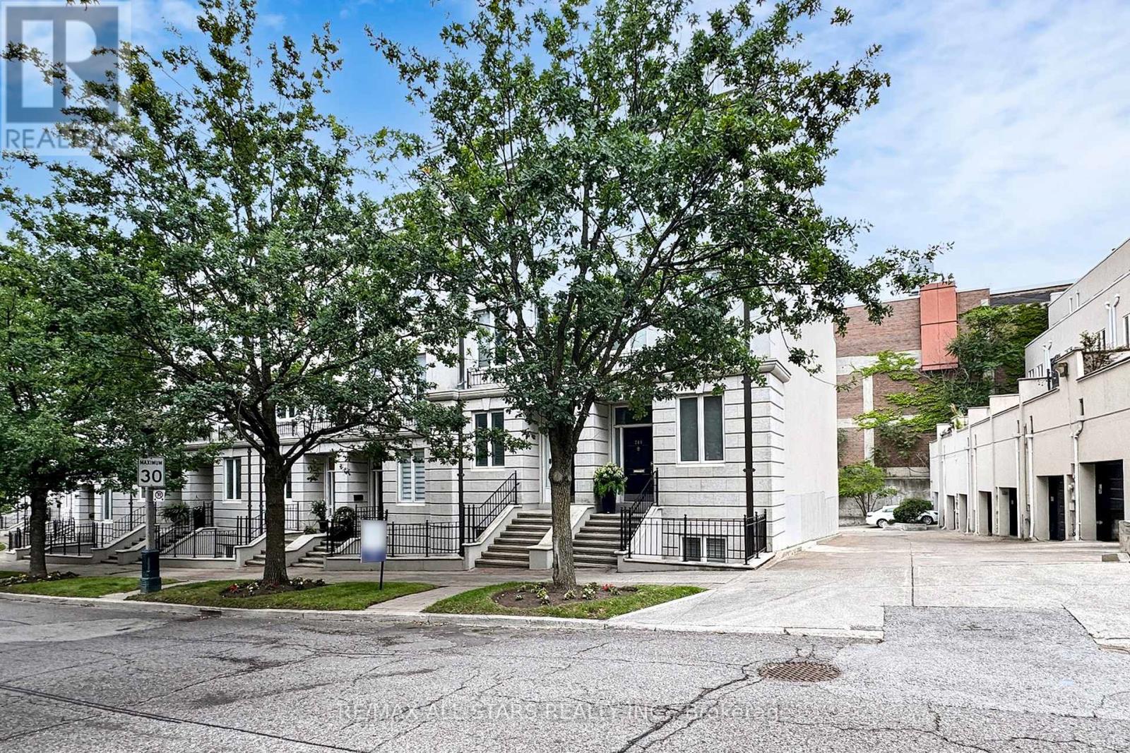 246 Walmer Road, Toronto, Ontario  M5R 3R7 - Photo 3 - C12507200