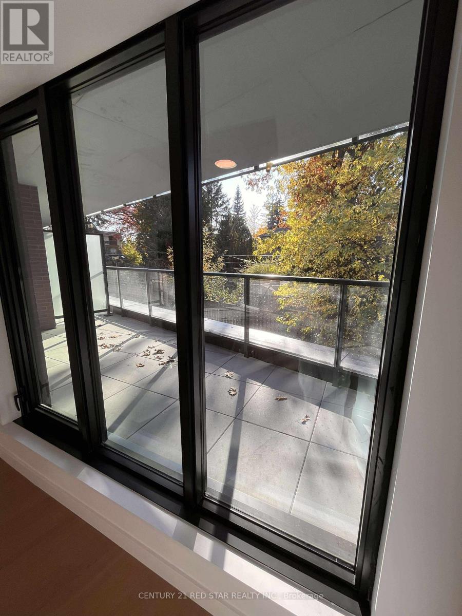 211 - 1720 Bayview Avenue, Toronto, Ontario  M4G 3C4 - Photo 9 - C12507270