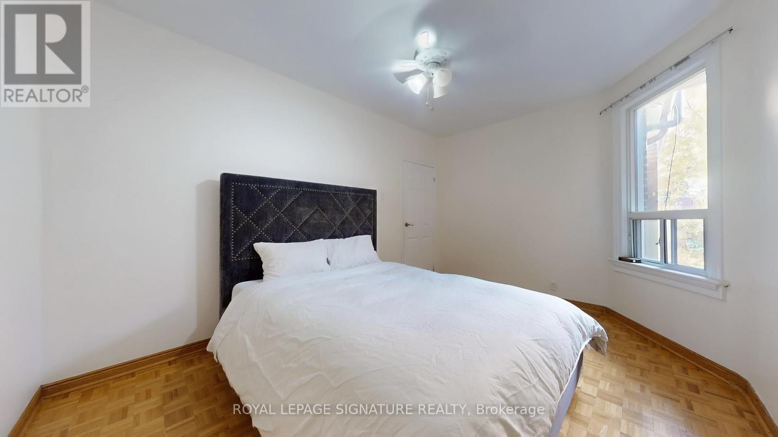 Upper - 189 Beatrice Street, Toronto, Ontario  M6Y 3E9 - Photo 10 - C12507272