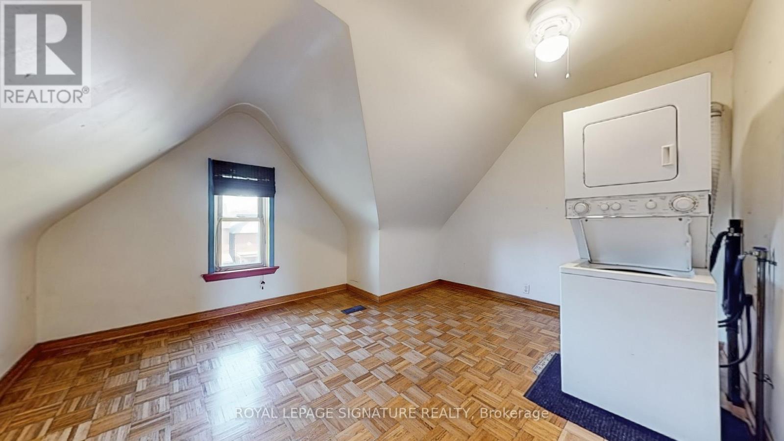 Upper - 189 Beatrice Street, Toronto, Ontario  M6Y 3E9 - Photo 20 - C12507272