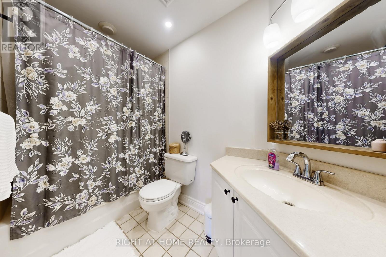 308 - 1 Leaside Park Drive, Toronto, Ontario  M4H 1R1 - Photo 19 - C12507298