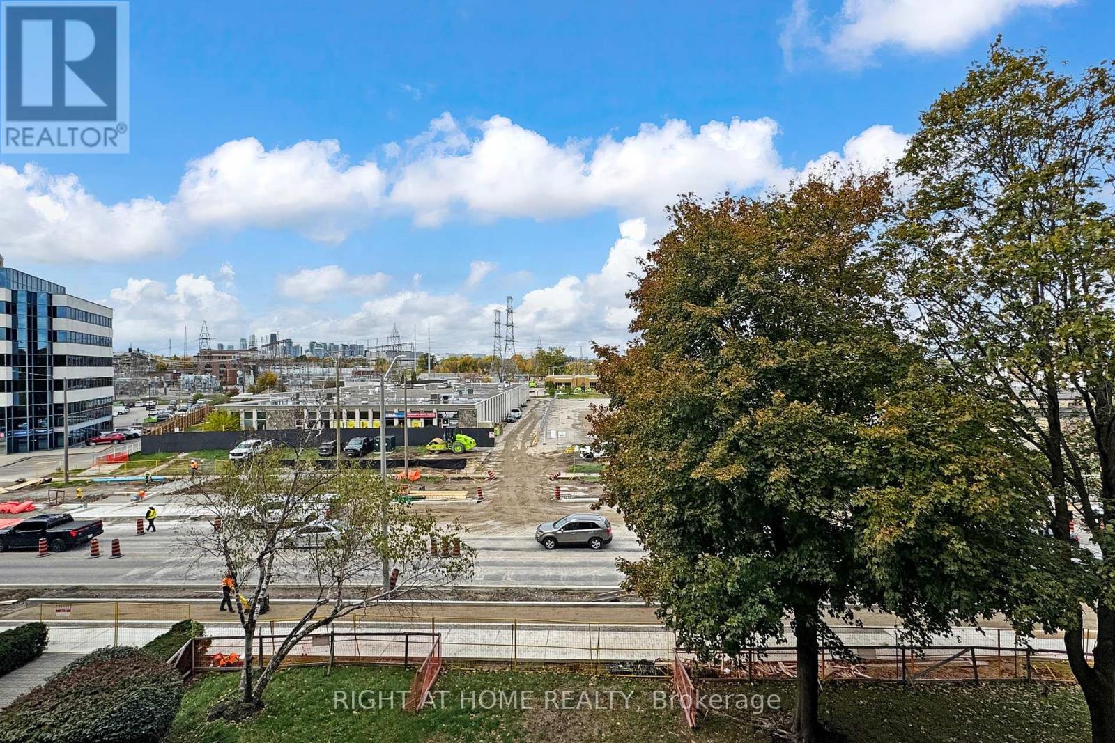 308 - 1 Leaside Park Drive, Toronto, Ontario  M4H 1R1 - Photo 24 - C12507298