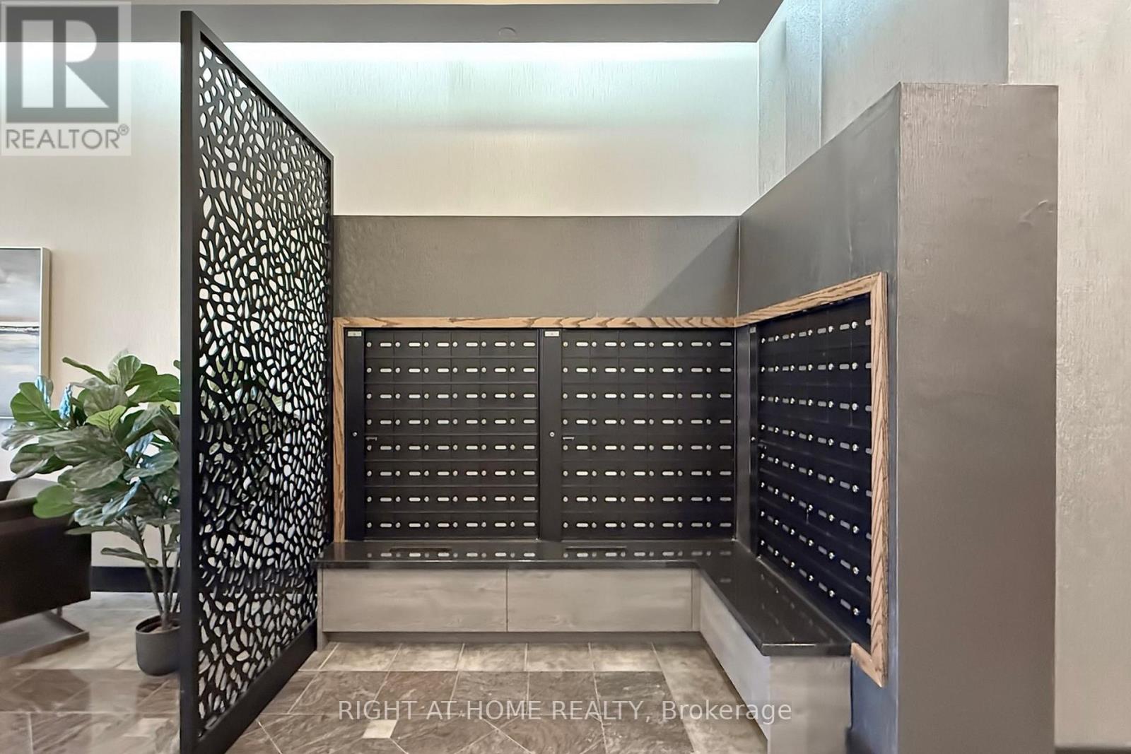 308 - 1 Leaside Park Drive, Toronto, Ontario  M4H 1R1 - Photo 35 - C12507298