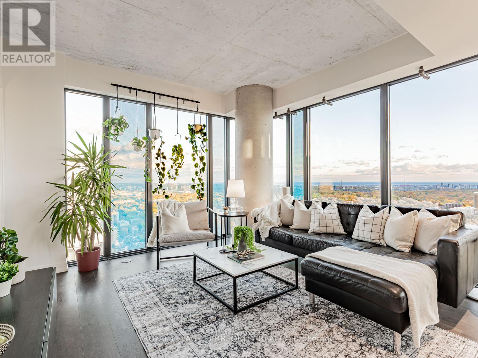 4209 - 161 Roehampton Avenue, Toronto, Ontario  M4P 0C8 - Photo 2 - C12507316