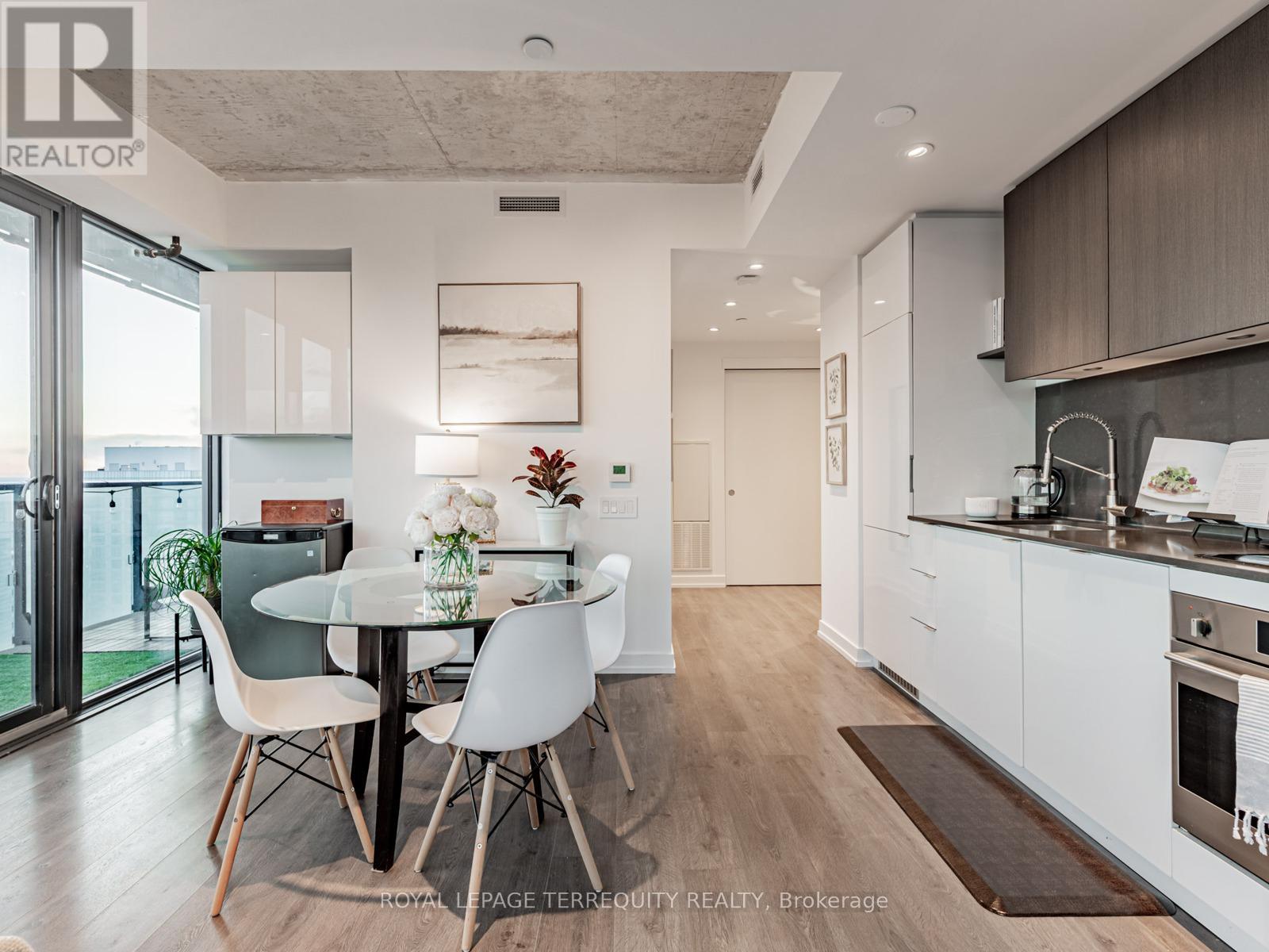 4209 - 161 Roehampton Avenue, Toronto, Ontario  M4P 0C8 - Photo 7 - C12507316