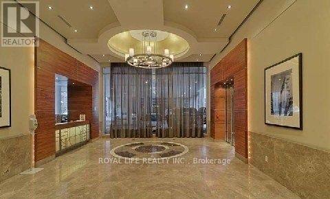 1713 - 763 Bay Street, Toronto, Ontario  M5G 2R3 - Photo 2 - C12507336