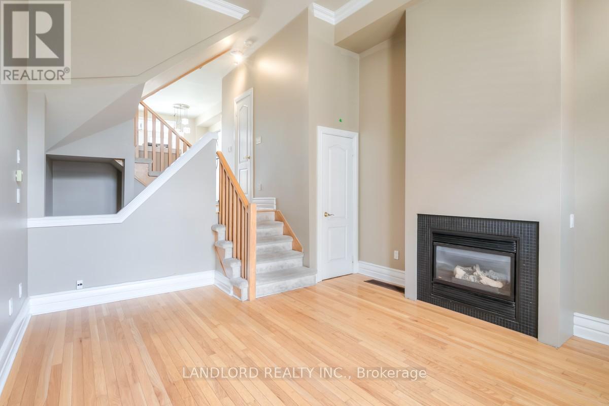 135 Massey Street, Toronto, Ontario  M6J 2T5 - Photo 10 - C12507348