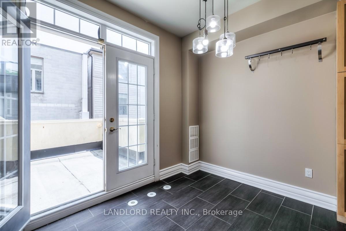 135 Massey Street, Toronto, Ontario  M6J 2T5 - Photo 4 - C12507348
