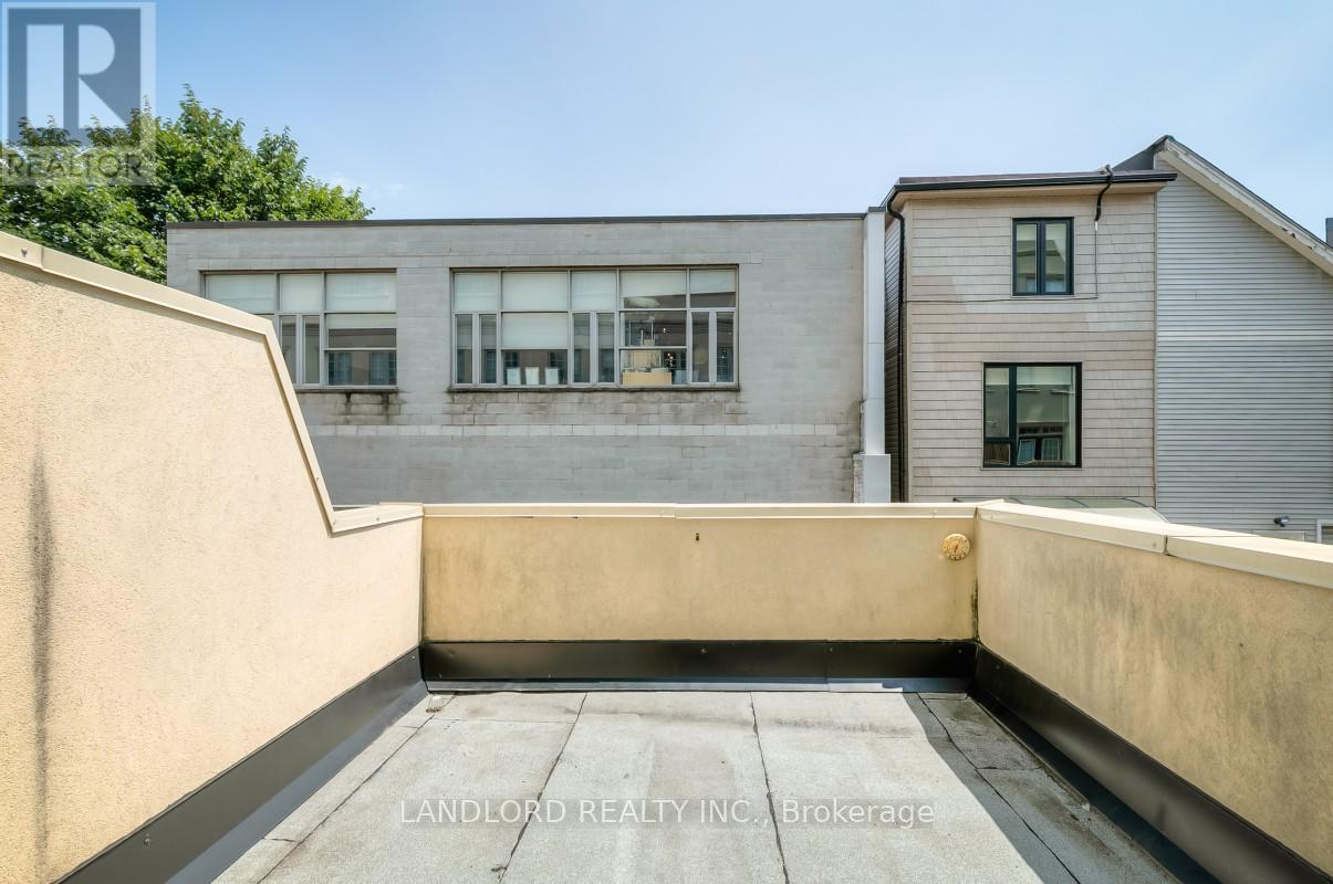 135 Massey Street, Toronto, Ontario  M6J 2T5 - Photo 5 - C12507348