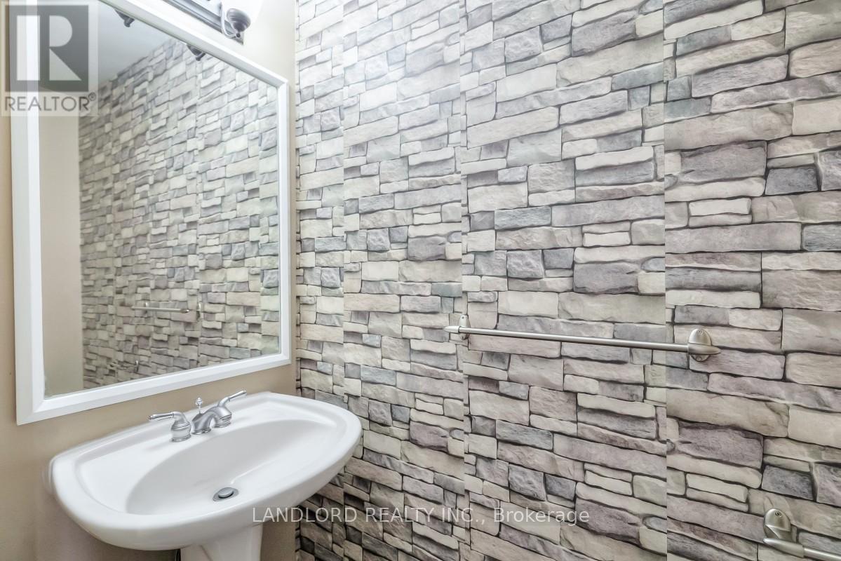 135 Massey Street, Toronto, Ontario  M6J 2T5 - Photo 6 - C12507348