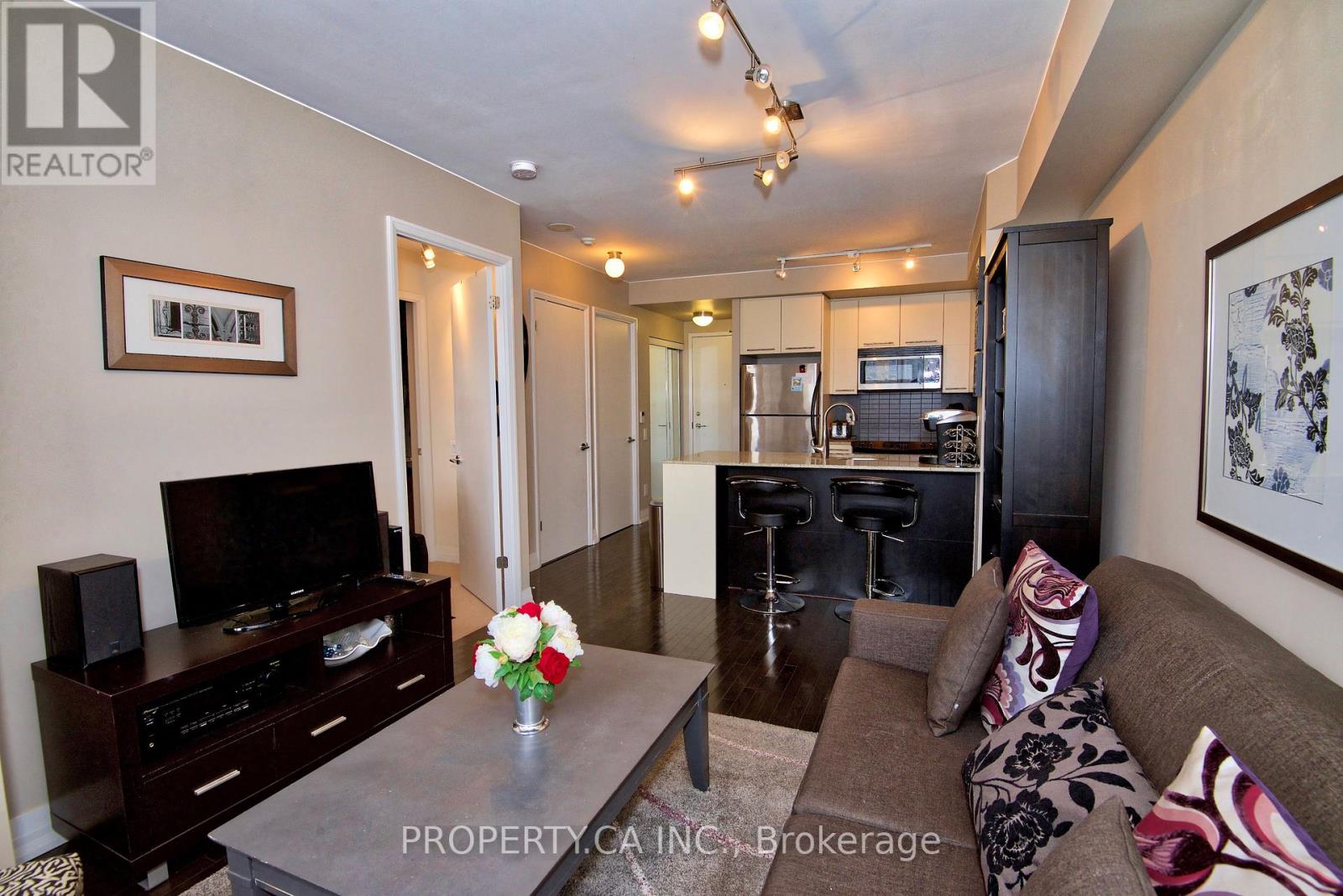 3008 - 25 Carlton Street, Toronto, Ontario  M5B 1L4 - Photo 6 - C12507384