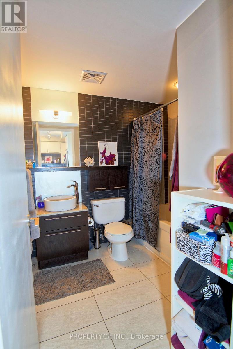 3008 - 25 Carlton Street, Toronto, Ontario  M5B 1L4 - Photo 9 - C12507384