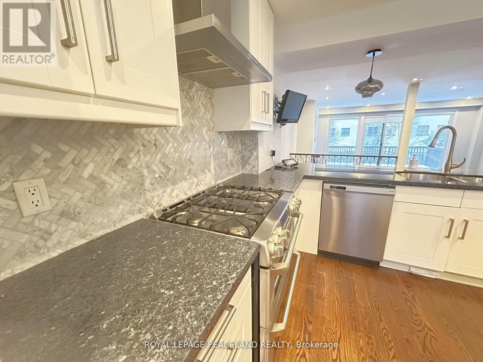 47 Melgund Road, Toronto, Ontario  M5R 2A1 - Photo 19 - C12507424