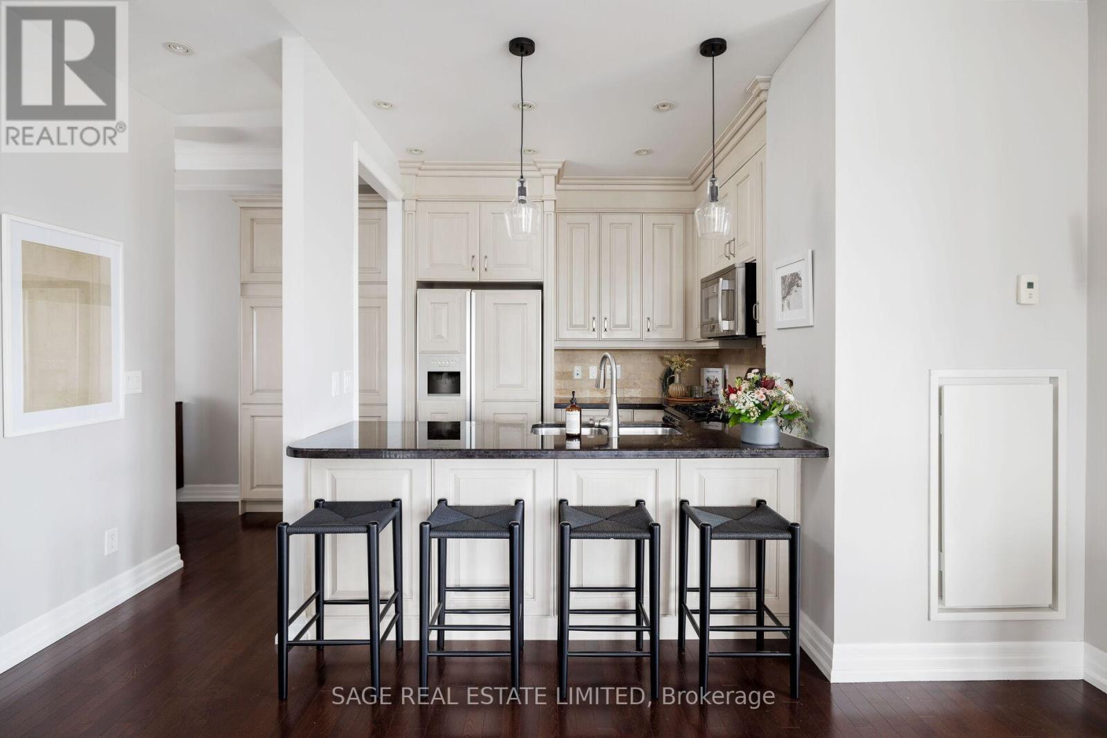 416 - 21 Burkebrook Place, Toronto, Ontario M4G 0A2 - Photo 7 - C12507460