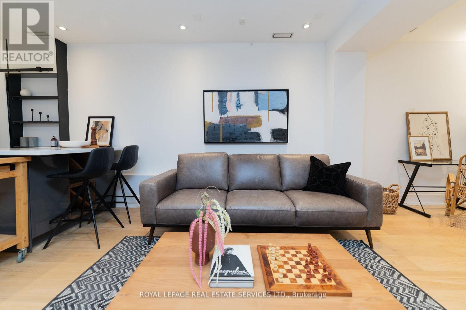 Lower - 10 Wilfrid Avenue, Toronto, Ontario  M4S 2H9 - Photo 11 - C12507464