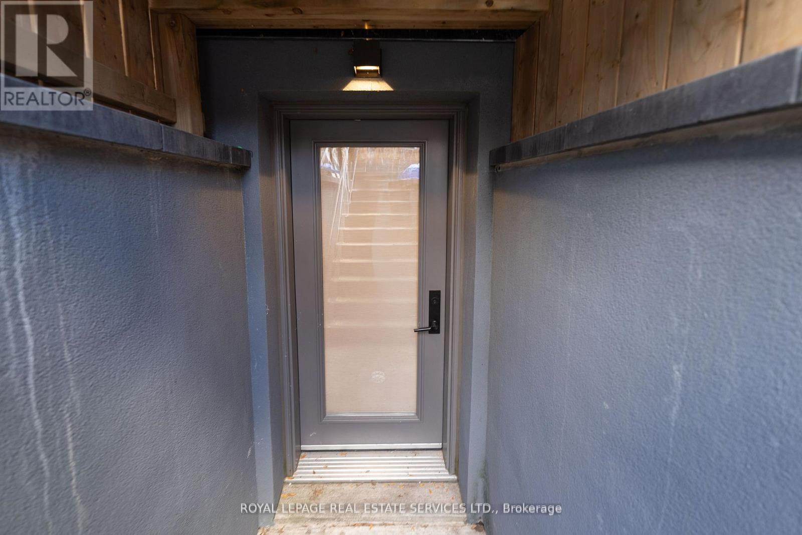 Lower - 10 Wilfrid Avenue, Toronto, Ontario  M4S 2H9 - Photo 7 - C12507464