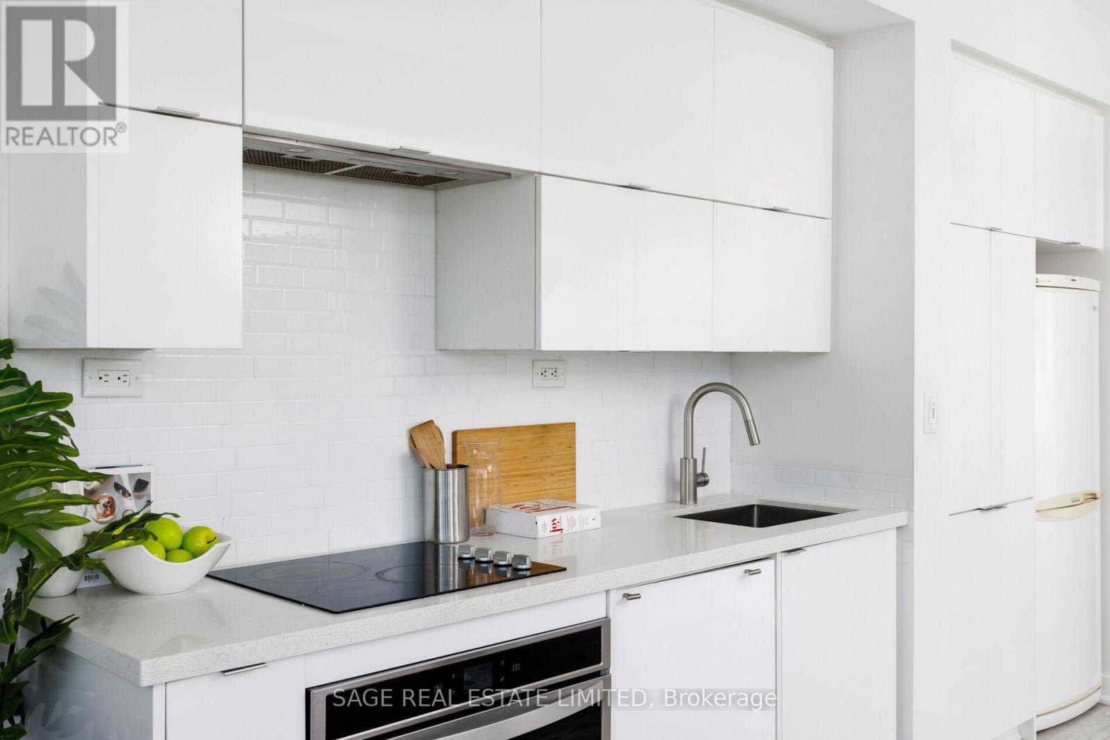 4102 - 21 Iceboat Terrace, Toronto, Ontario  M5V 4A9 - Photo 12 - C12507504