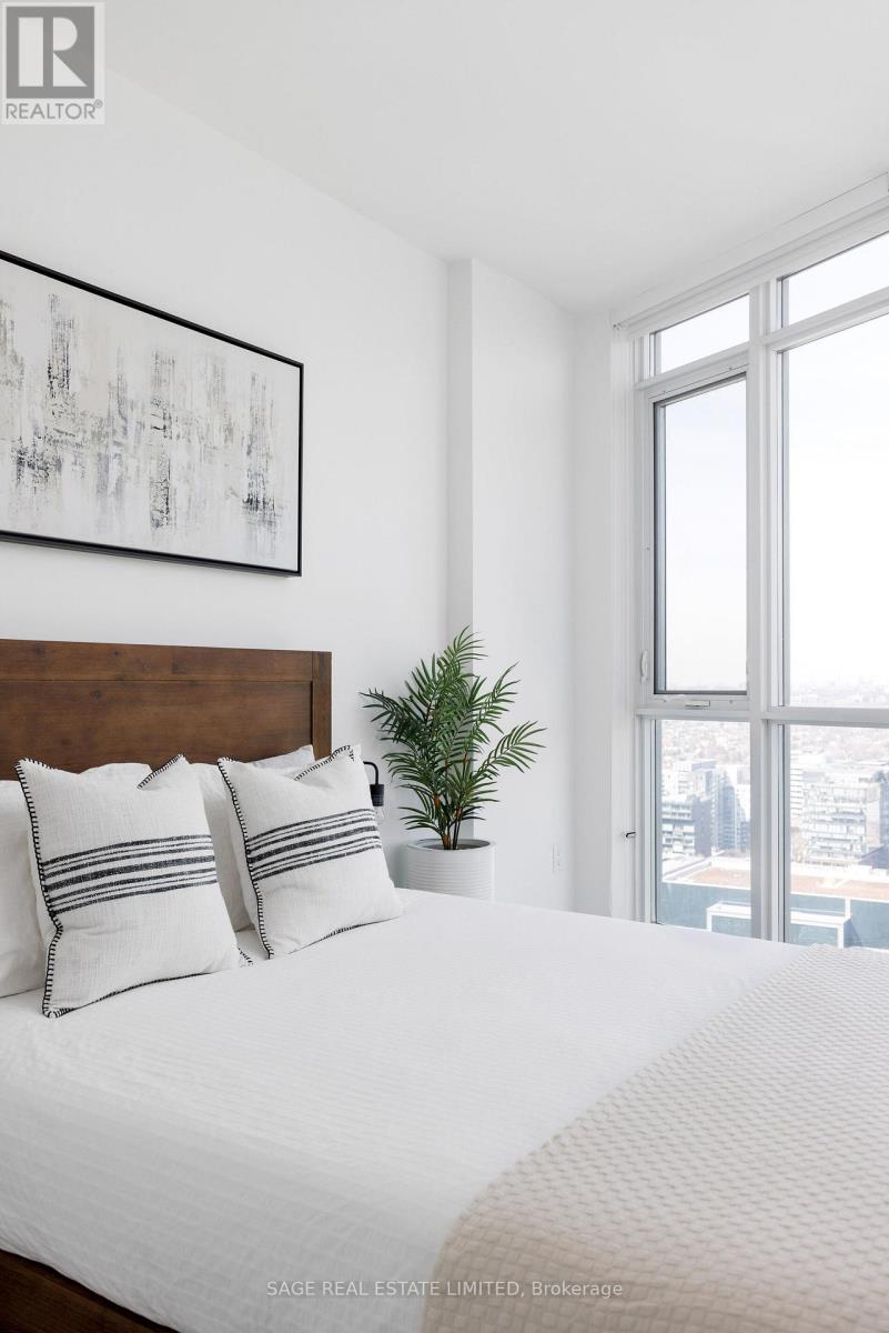 4102 - 21 Iceboat Terrace, Toronto, Ontario  M5V 4A9 - Photo 18 - C12507504