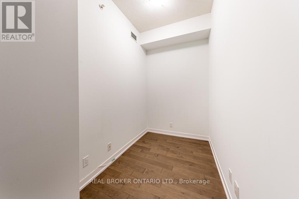 206 - 10 Willison Square, Toronto, Ontario  M5T 0A8 - Photo 5 - C12507510