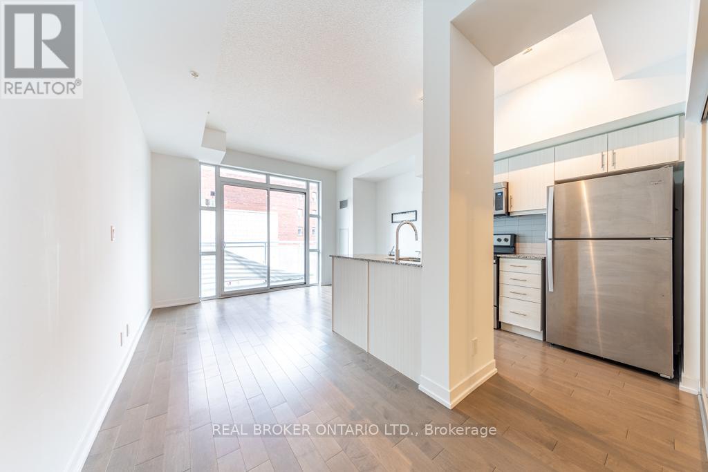 206 - 10 Willison Square, Toronto, Ontario  M5T 0A8 - Photo 7 - C12507510