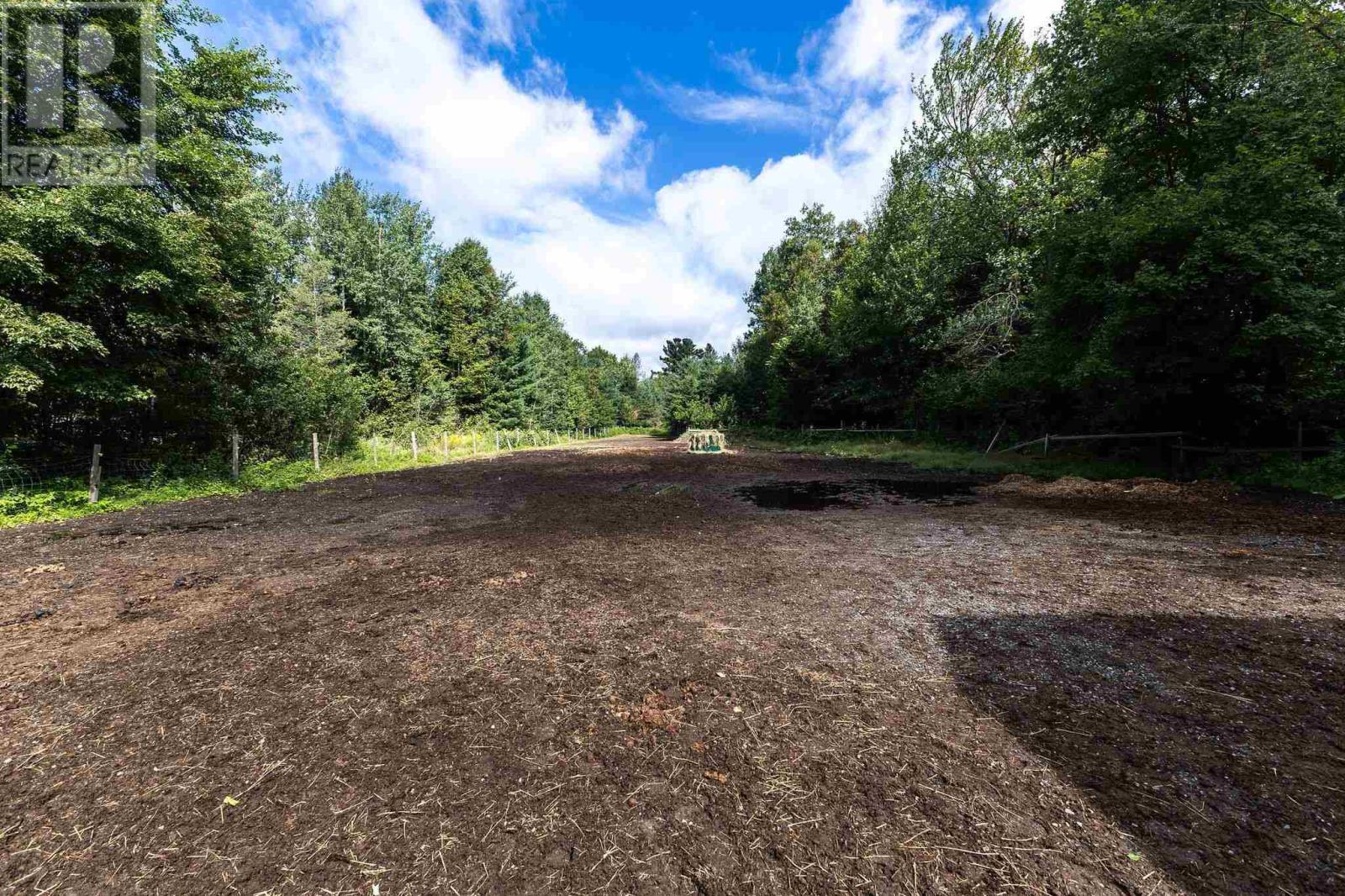 2108 Second Lin W, Sault Ste. Marie, Ontario P6A 6K4 - Photo 33 - SM252429