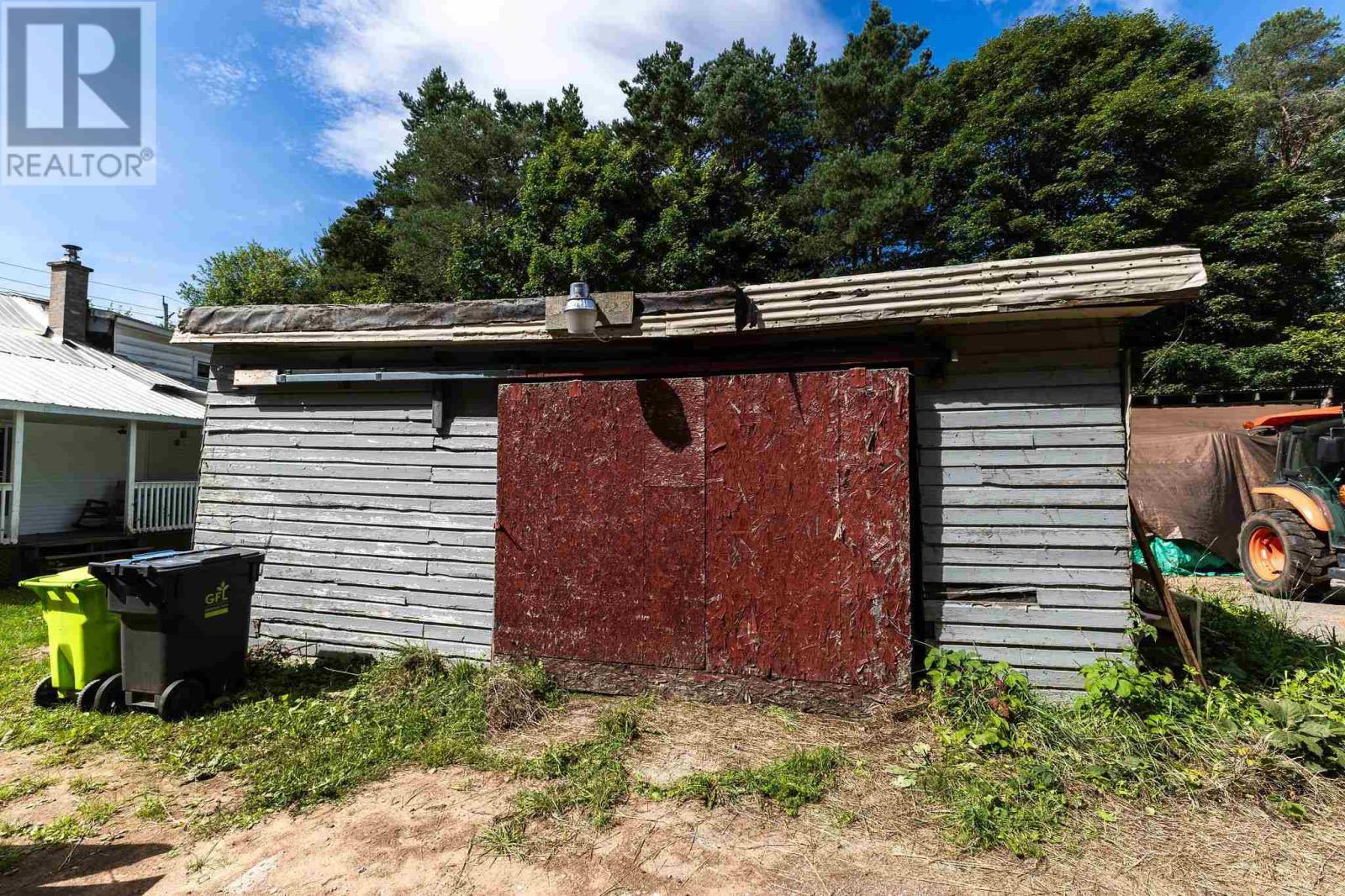 2108 Second Lin W, Sault Ste. Marie, Ontario P6A 6K4 - Photo 39 - SM252429