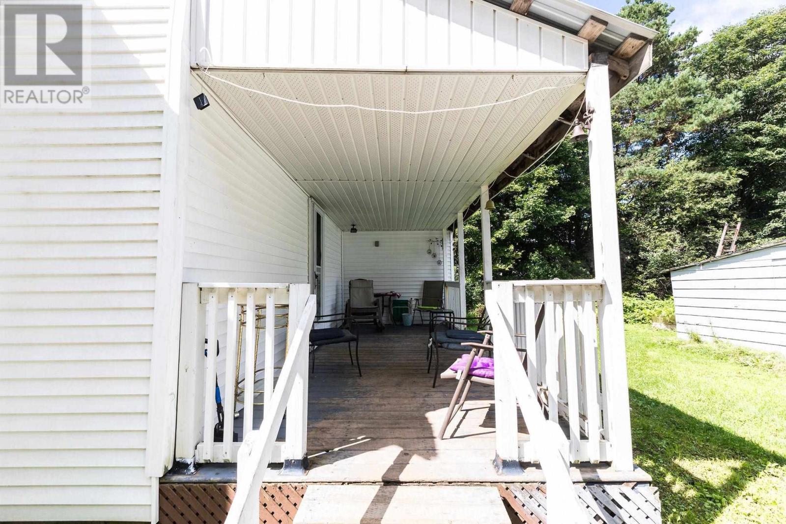 2108 Second Lin W, Sault Ste. Marie, Ontario P6A 6K4 - Photo 5 - SM252429