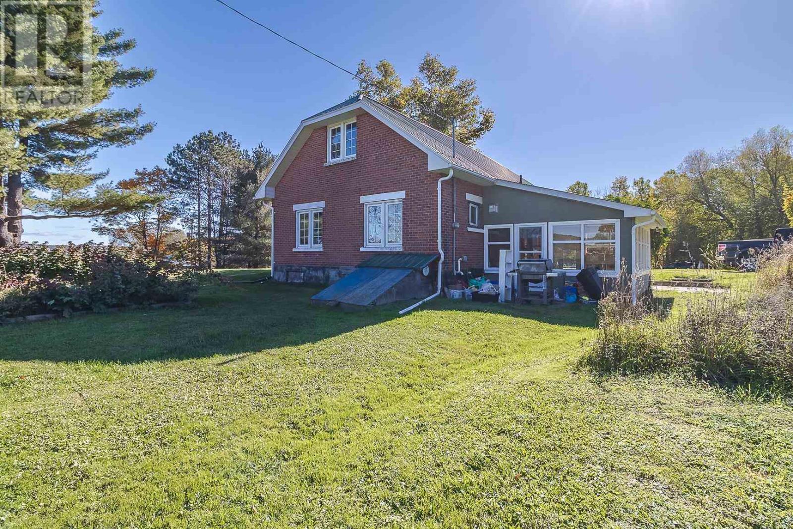 1621 Hwy 638 Hwy, Bruce Mines, Ontario P0R 1L0 - Photo 4 - SM252936