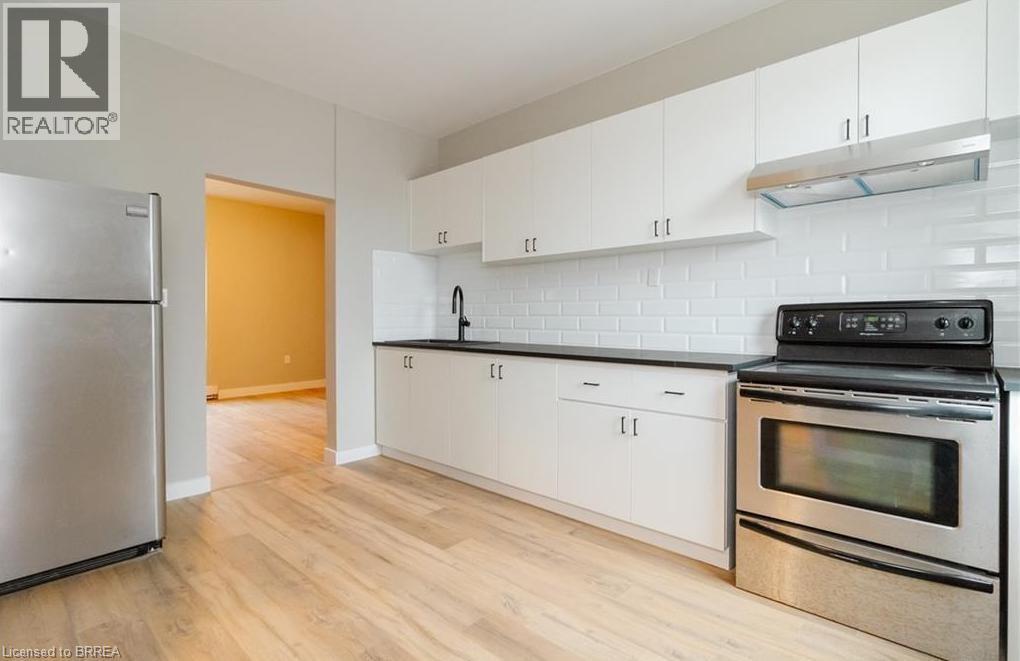 302 Colborne Street Unit# 3, Brantford, Ontario  N3S 3M9 - Photo 8 - 40749852