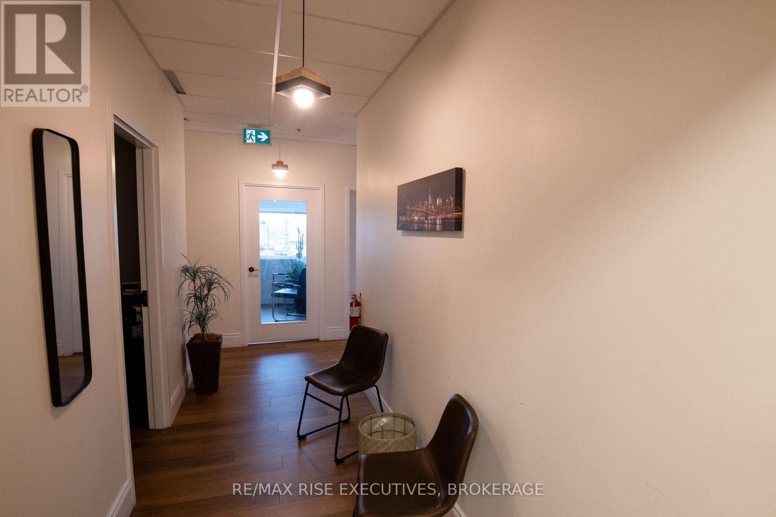 230 - 623 Fortune Crescent, Kingston, Ontario K7P 0E5 - Photo 12 - X12507564