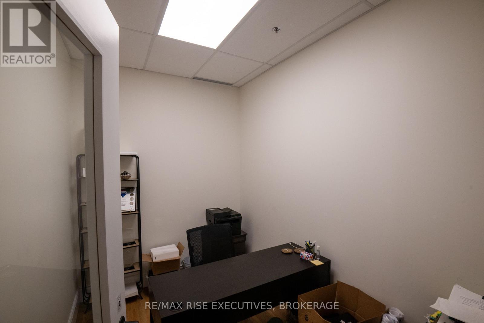 230 - 623 Fortune Crescent, Kingston, Ontario K7P 0E5 - Photo 14 - X12507564