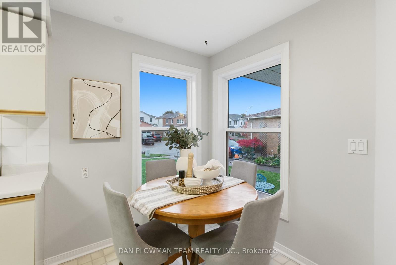 1561 Connery Crescent, Oshawa, Ontario  L1J 8G3 - Photo 11 - E12507236