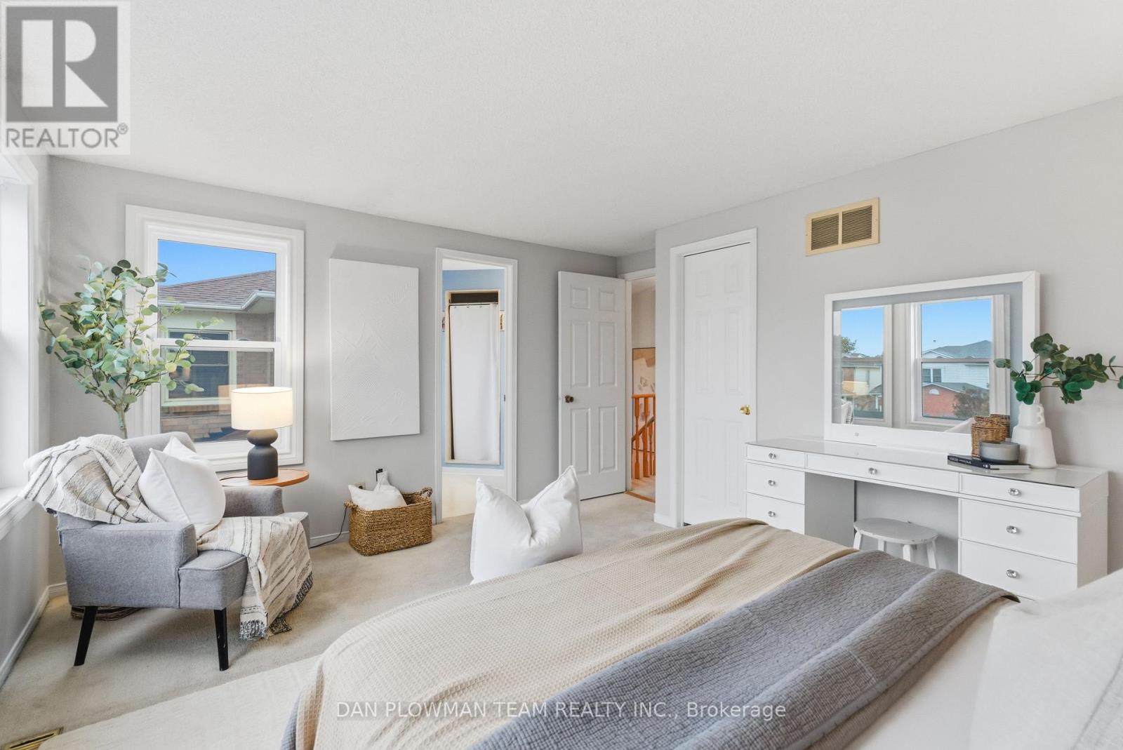 1561 Connery Crescent, Oshawa, Ontario  L1J 8G3 - Photo 18 - E12507236