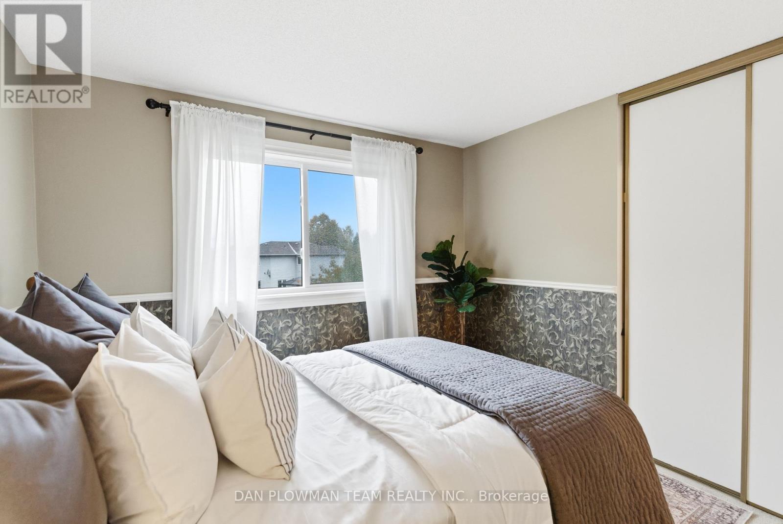 1561 Connery Crescent, Oshawa, Ontario  L1J 8G3 - Photo 24 - E12507236