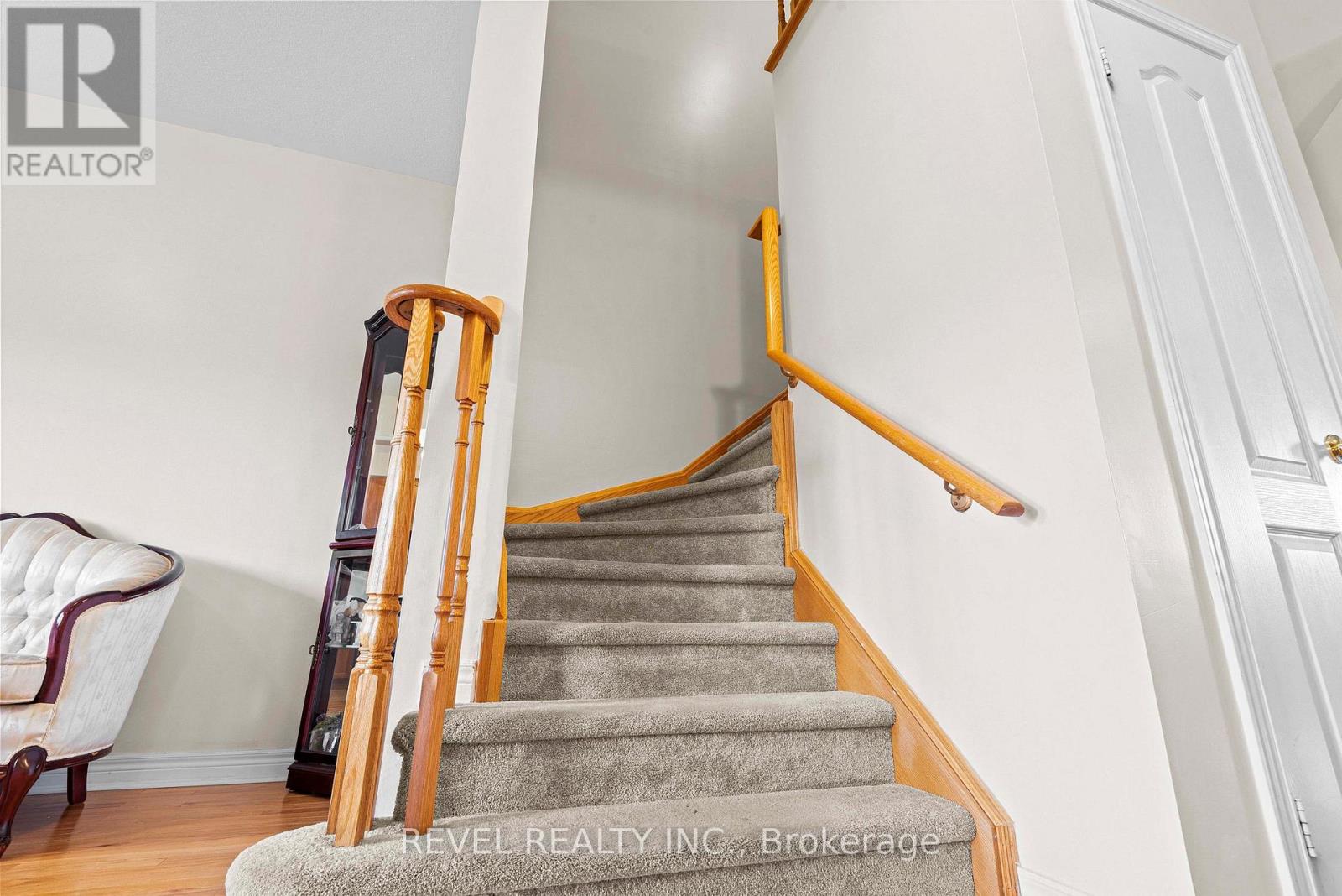 1516 Shepway Mews, Pickering, Ontario  L1X 0C7 - Photo 17 - E12507240