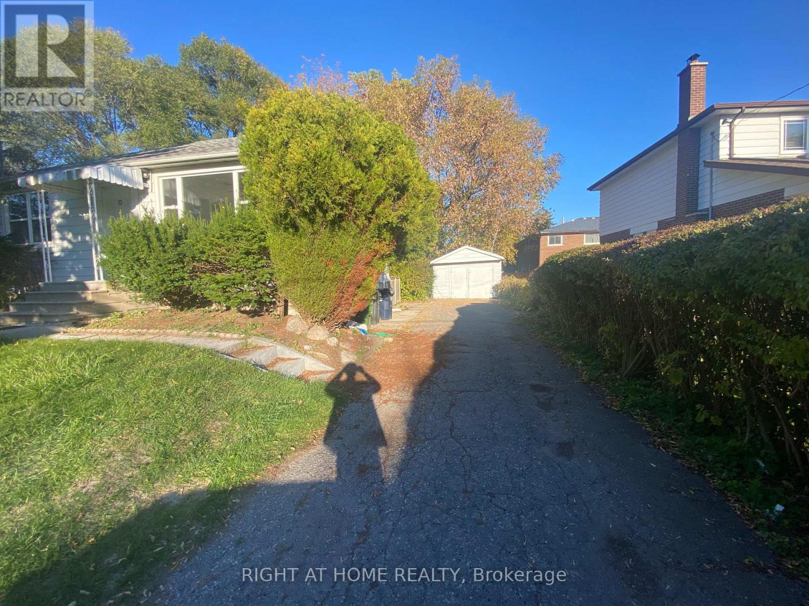 97 Galloway Road E, Toronto, Ontario  M1E 1W8 - Photo 3 - E12507438