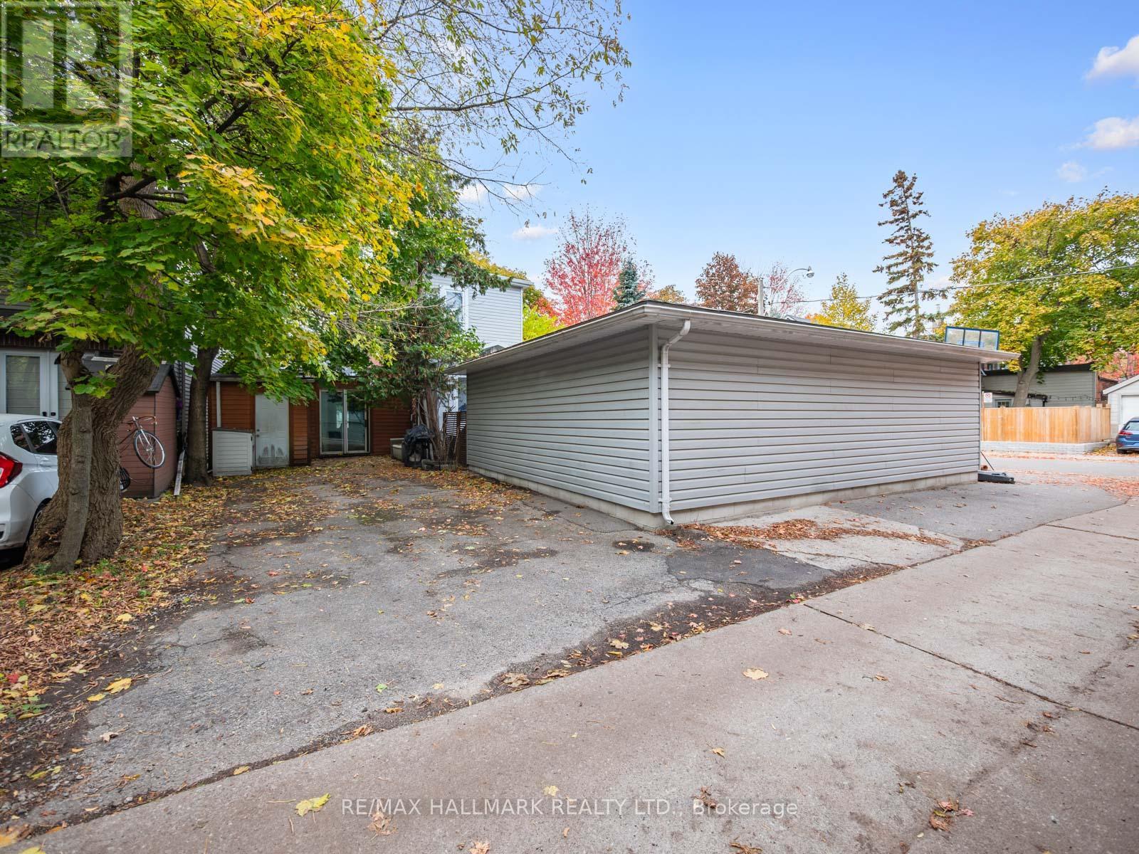 33 Earl Grey Road, Toronto, Ontario  M4J 3L3 - Photo 23 - E12507480