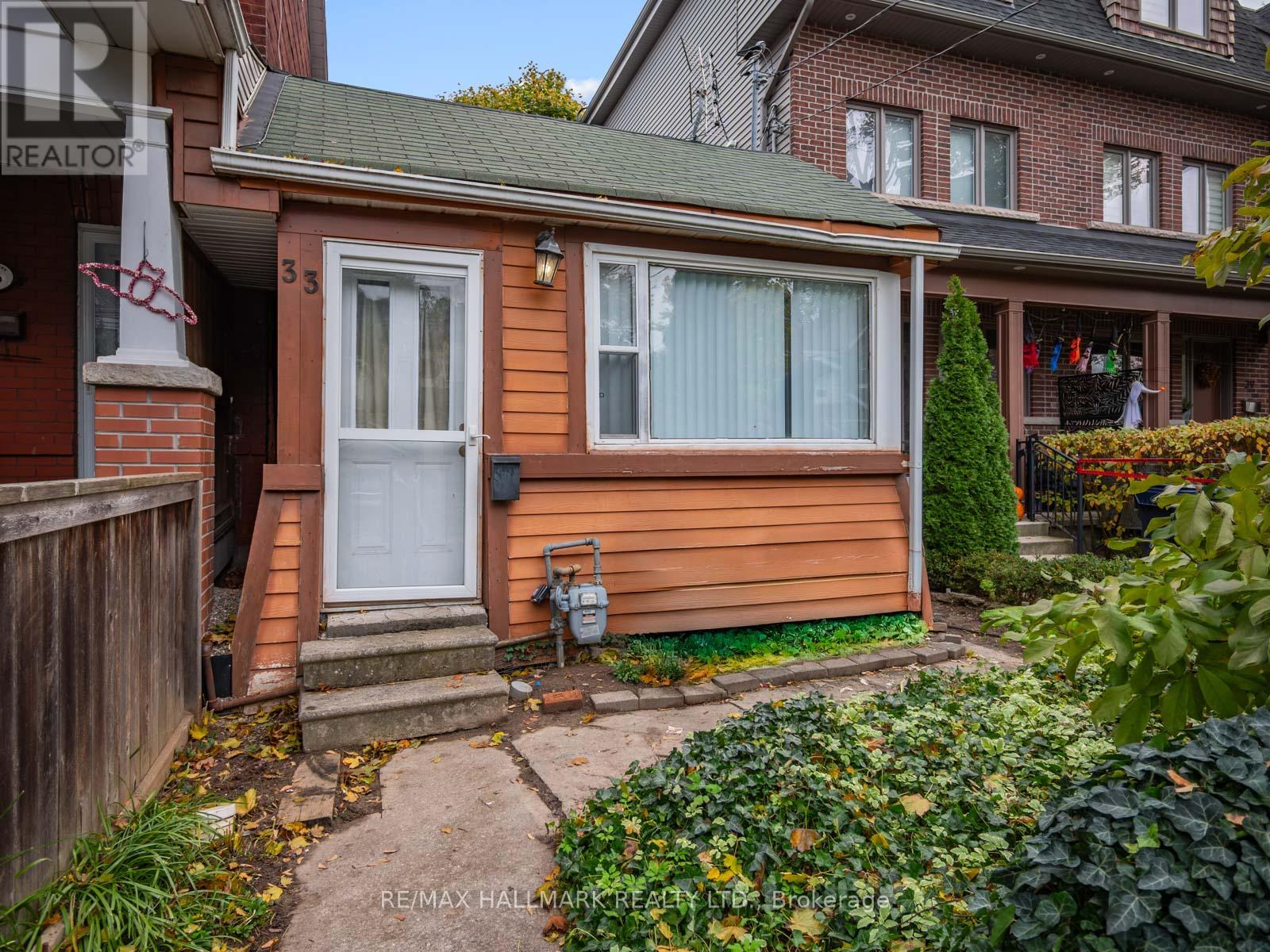 33 Earl Grey Road, Toronto, Ontario  M4J 3L3 - Photo 3 - E12507480