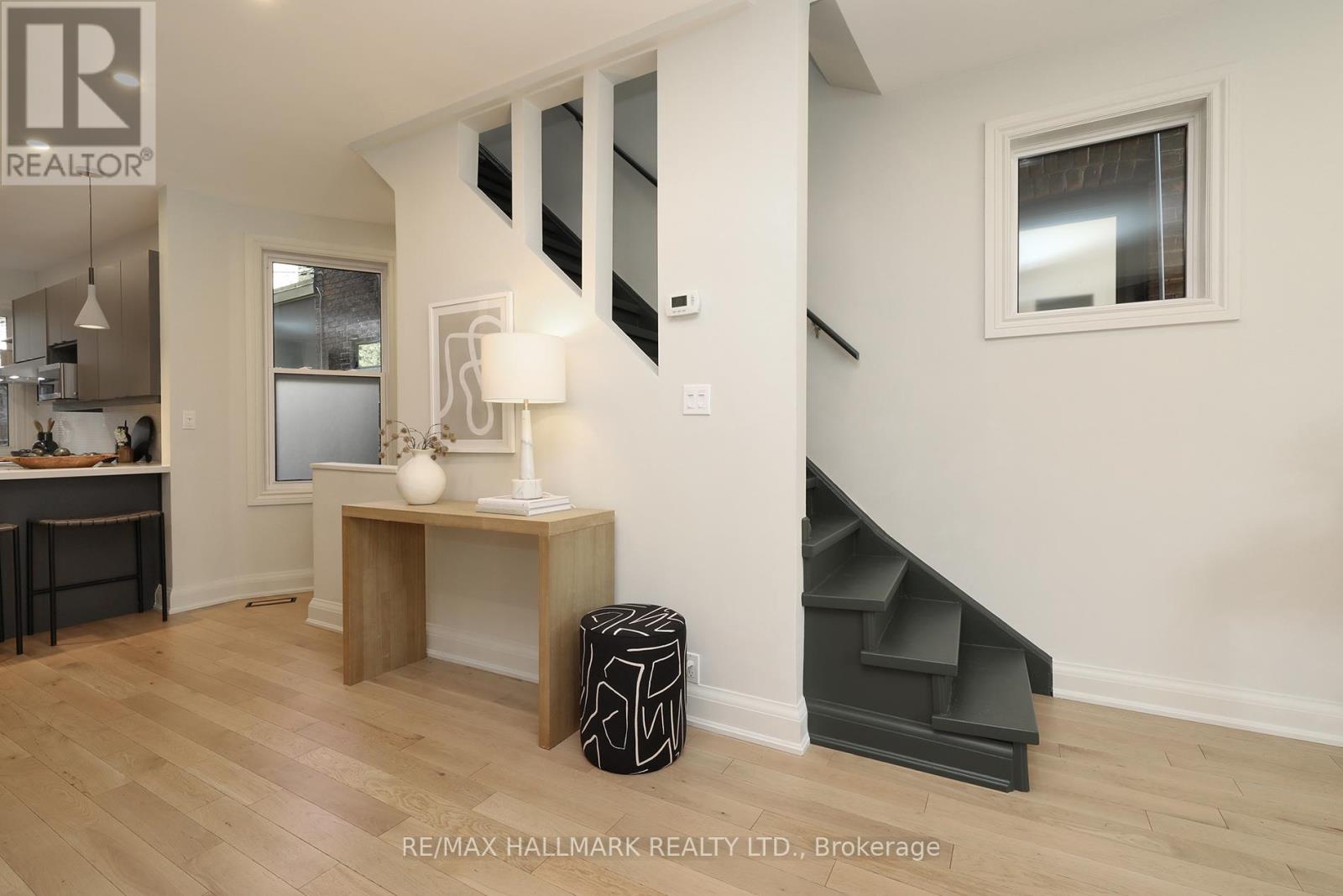 18 Badgerow Avenue, Toronto, Ontario M4M 1V1 - Photo 13 - E12506176