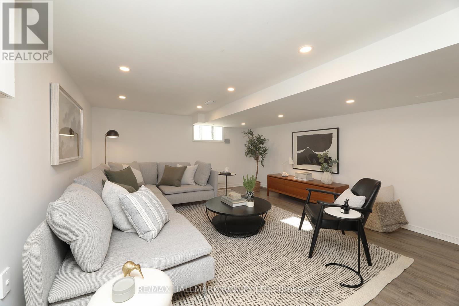 18 Badgerow Avenue, Toronto, Ontario M4M 1V1 - Photo 22 - E12506176